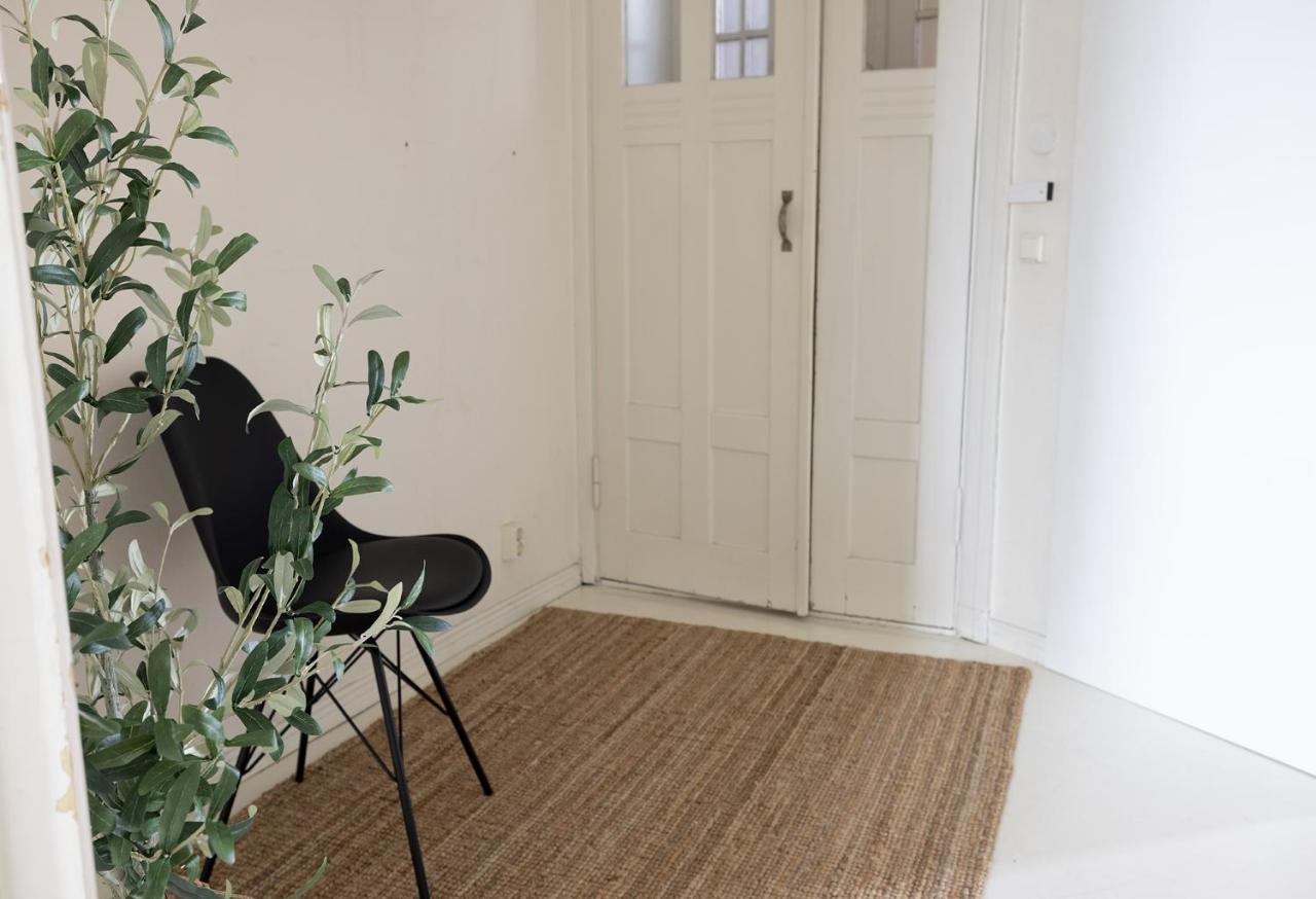2Ndhomes City Center 2Br Apartment With Balcony And Sauna By Kaisaniemi Park Helsinki Eksteriør billede